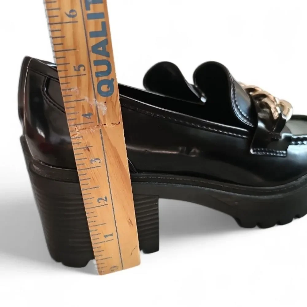 Guess Chunky Chain Loafers Women 9.5 Black Lug Sole Platform Preppy Goth